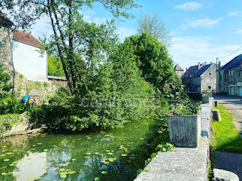 maison à L'Isle-sur-Serein (89)