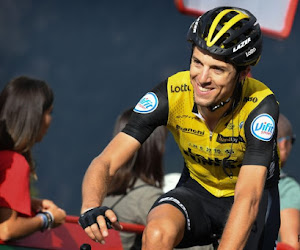 ? Mooi moment! Renner van LottoNL-Jumbo deelt in de Vuelta zijn bidon aan erg jonge fan uit