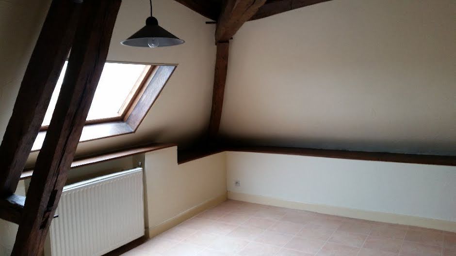 Location  appartement 2 pièces 43 m² à Mamers (72600), 450 €