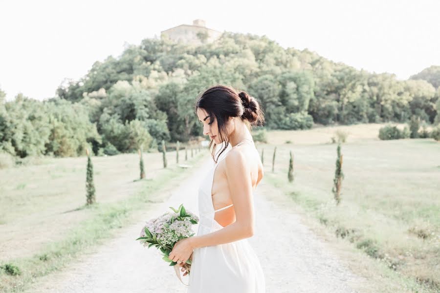 Fotógrafo de bodas Snezhana Karpovich (sarait). Foto del 16 de septiembre 2019