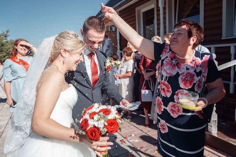 Fotografo di matrimoni Sergey Bezmenov (bezimianniy). Foto del 12 febbraio 2019