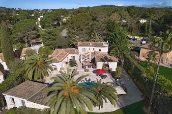 villa à Mougins (06)