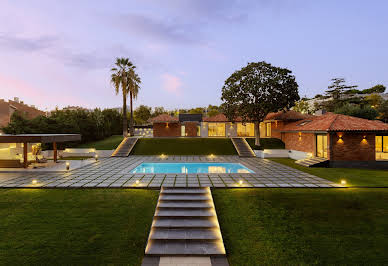 Maison avec jardin et terrasse 3