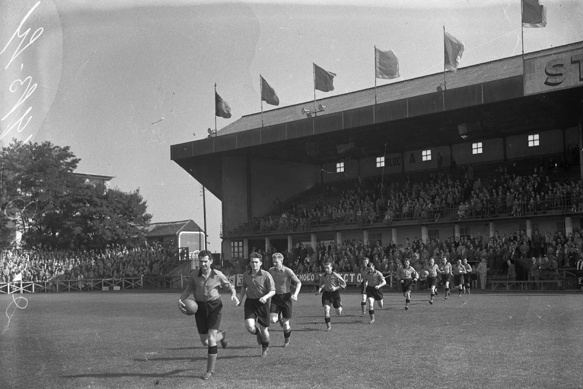 De zoektocht naar de laagste stamnummers: 2. (en 6. en 47. en 5479.) Royal Daring Club Molenbeek, de Brusselse meester der fusies