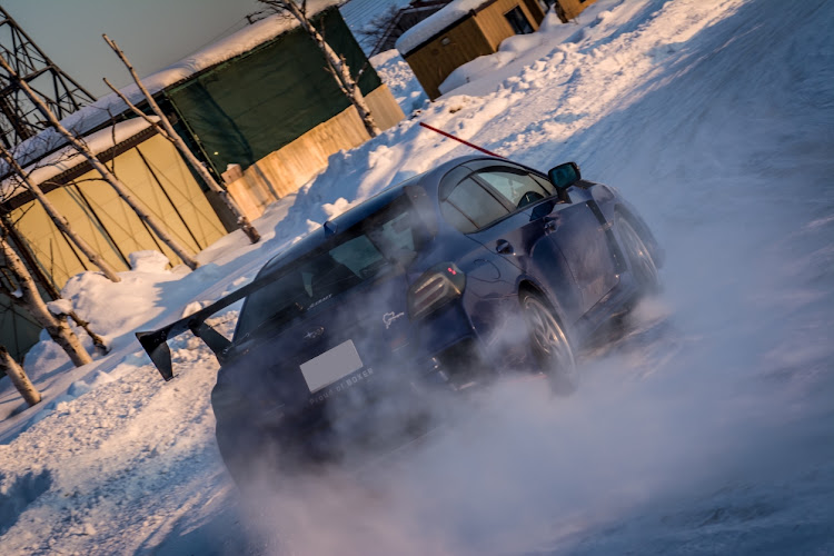 WRX STIの岩見沢ドリフトパーク・雪遊びに関するカスタム事例の投稿画像3枚目