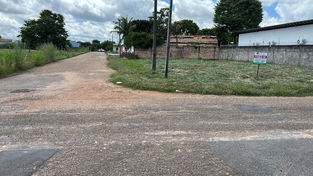 Terreno de Esquina em Bairro Nobre