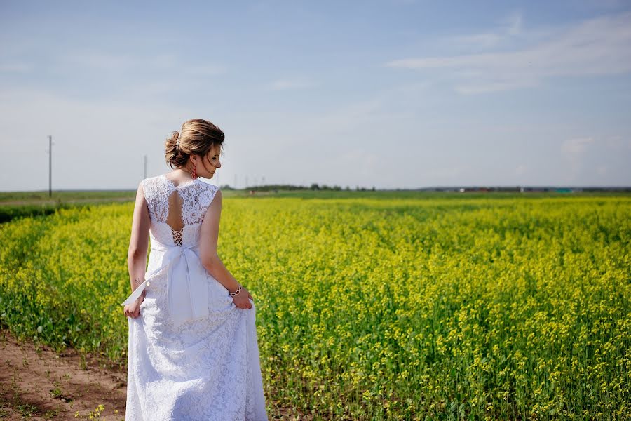 Fotógrafo de bodas Elena Ugodina (ugodinaelen). Foto del 1 de marzo 2018