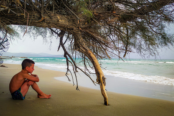 Il mare e il bambino di packyph