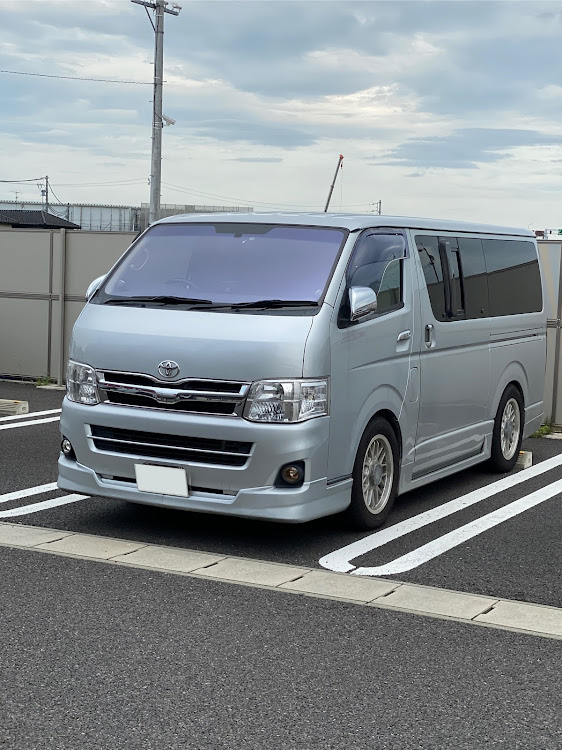 ハイエースバンの愛車に感謝・梅雨の晴れ間に関するカスタム事例の投稿画像1枚目