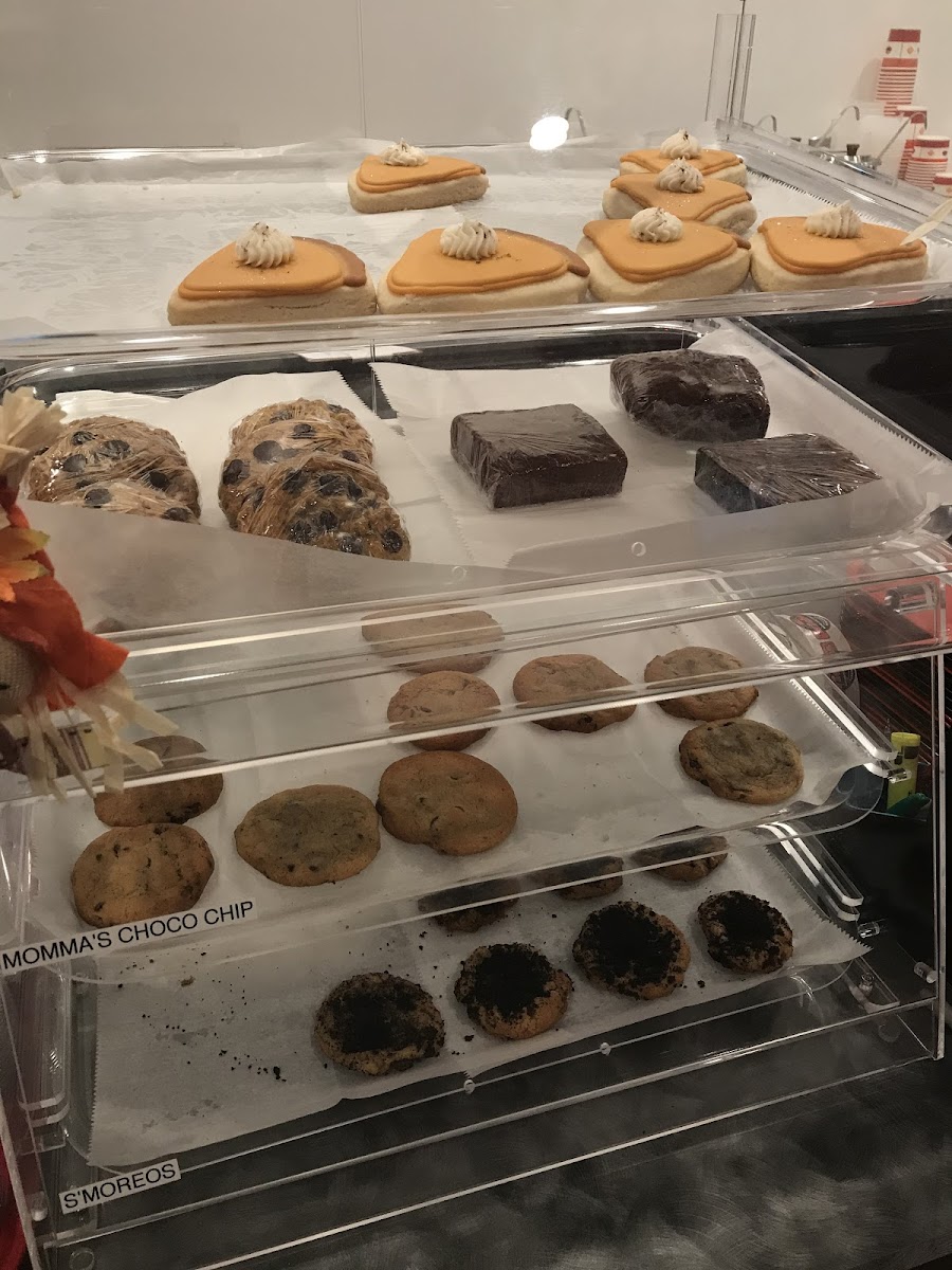 GF cookies were a tasty surprise to be able to have at a sandwich shop.