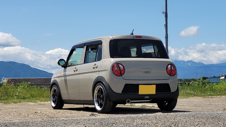 アルトラパンのラパン乗りと繋がりたい・青空と愛車に関するカスタム事例の投稿画像5枚目