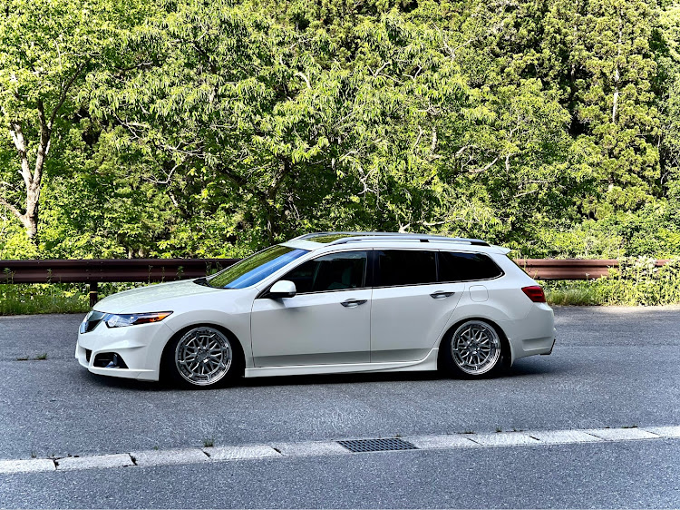 アコードツアラーの車検から帰還・車高調整・洗車・USDMに関するカスタム事例の投稿画像2枚目