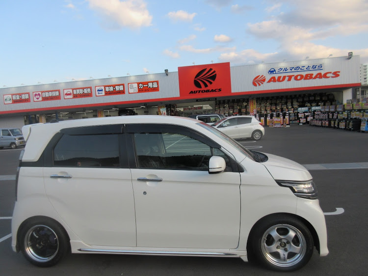 N-WGN カスタムのWORK MEISTER S1・RAYS・異常なホイールへの執着心・愛車の横顔・タイヤ手組みに関するカスタム事例の投稿画像1枚目