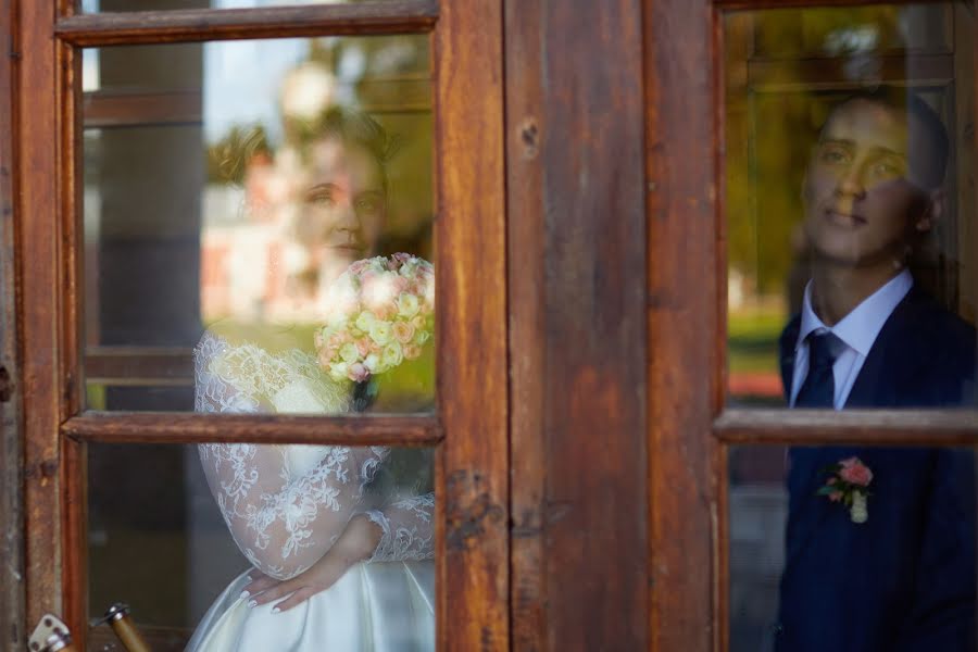 Fotógrafo de casamento Anton Demchenko (demchenkoanton). Foto de 10 de março 2018