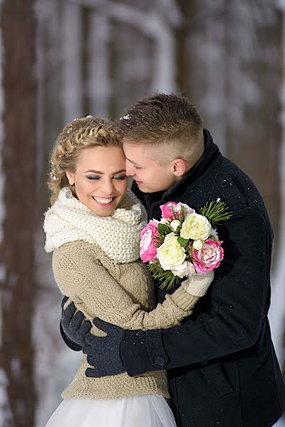 Wedding photographer Marina Yablonskaya (gata). Photo of 15 March 2016