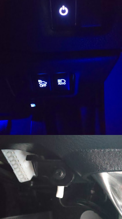 C-HRのLED取付・間接照明・光り物・プッシュ型スイッチ・フットイルミに関するカスタム事例の投稿画像3枚目