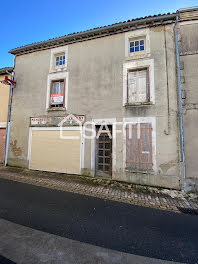 maison à Champdeniers-Saint-Denis (79)