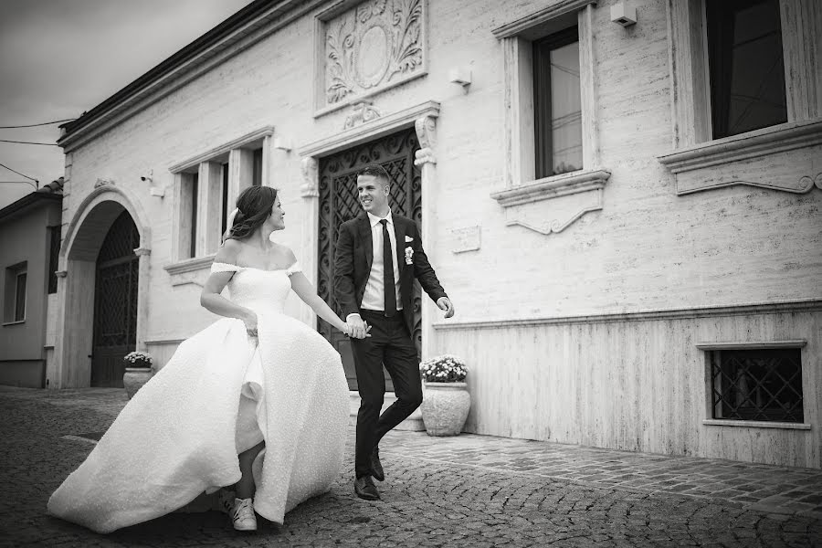 結婚式の写真家Aleksandar Krstovic (krstalex)。2023 11月19日の写真