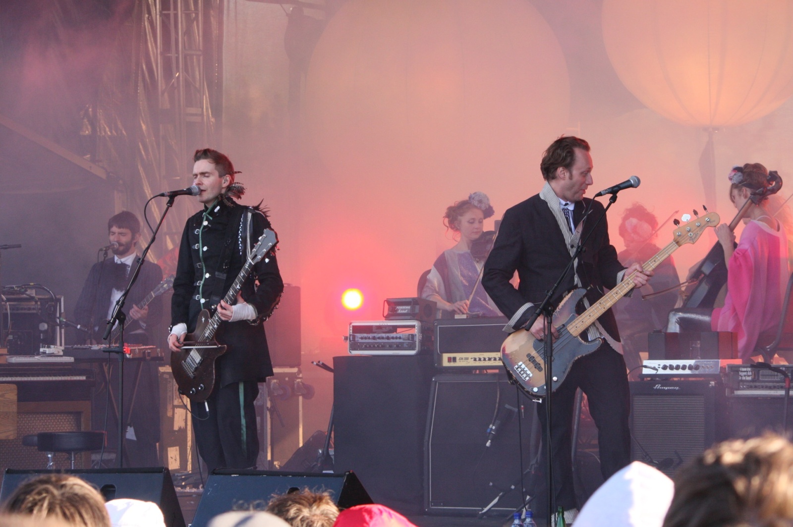 Sigur Ros are masters of atmospheric music - they're even using a bow with an electric guitar!