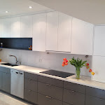 White / grey kitchen cabinets