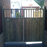 Side fence added between properties