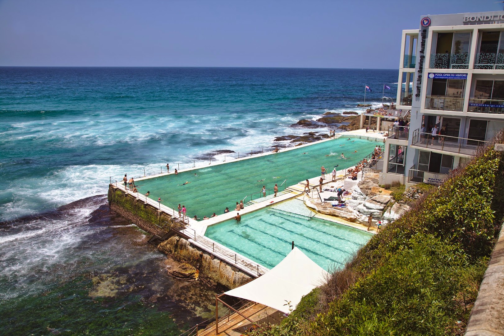 Australians like to make pools by the ocean