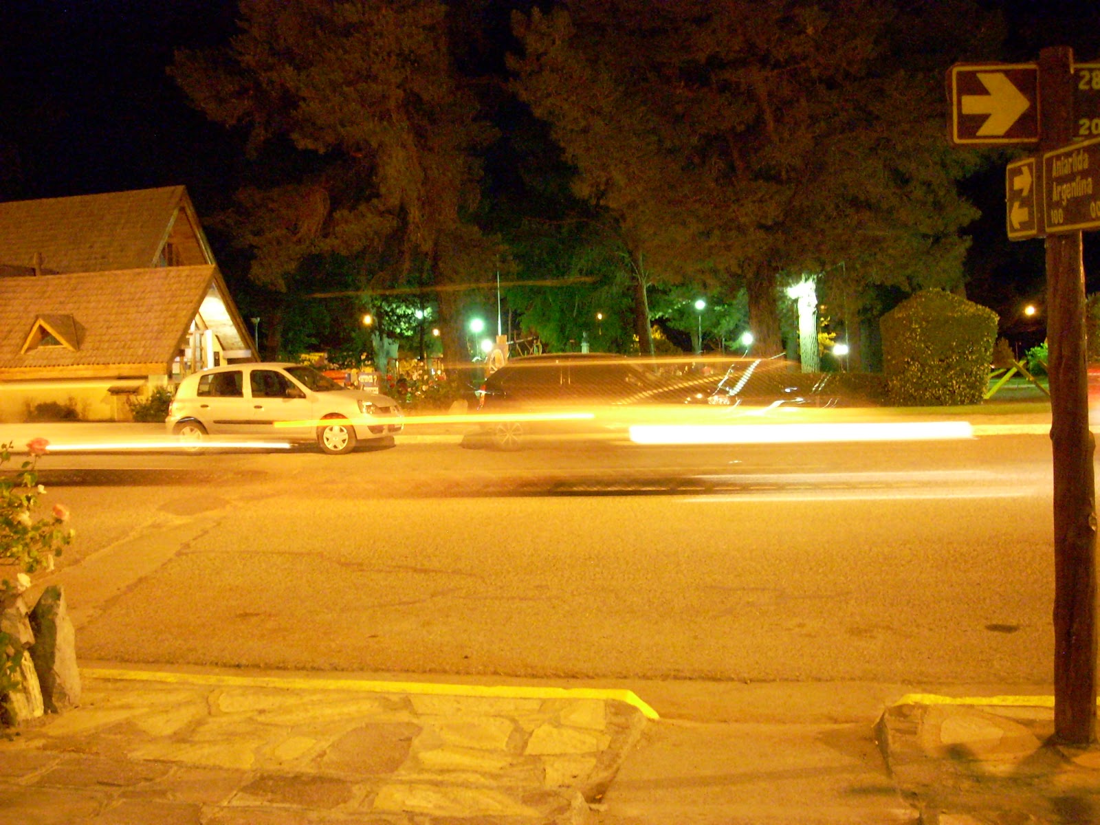 Round and round the plaza in Trevelin