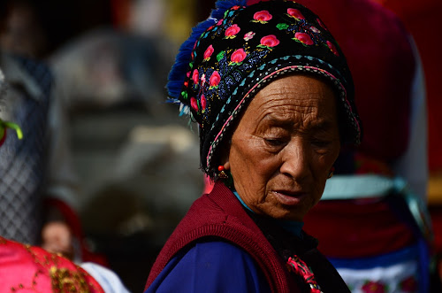 PAS_DSC_2236 - Bai minority woman; May, 2012; China, Yunnan, Zhoucheng