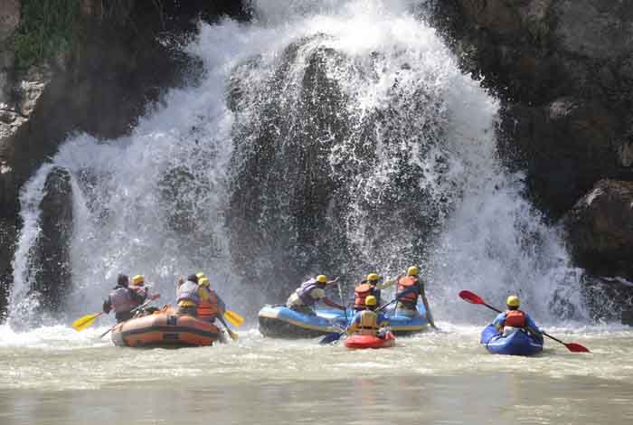 River rafting in Tattapani