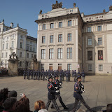 Na Pražský hrad jsme dorazili právě včas, abychom viděli střídání stráží na prvním nádvoří