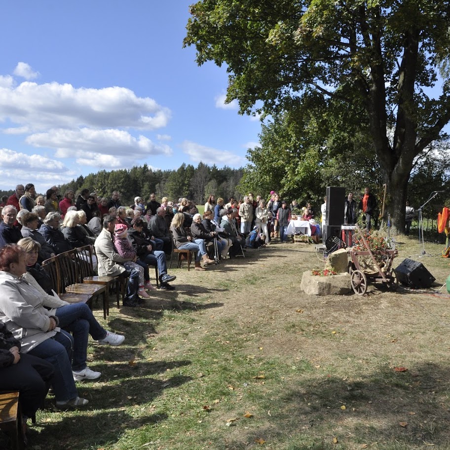 Svatováclavské jeřabinobraní - ...