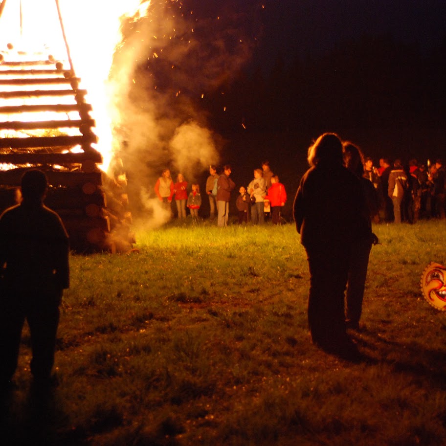 Pálení čarodejnic 2009 - DSC_570...