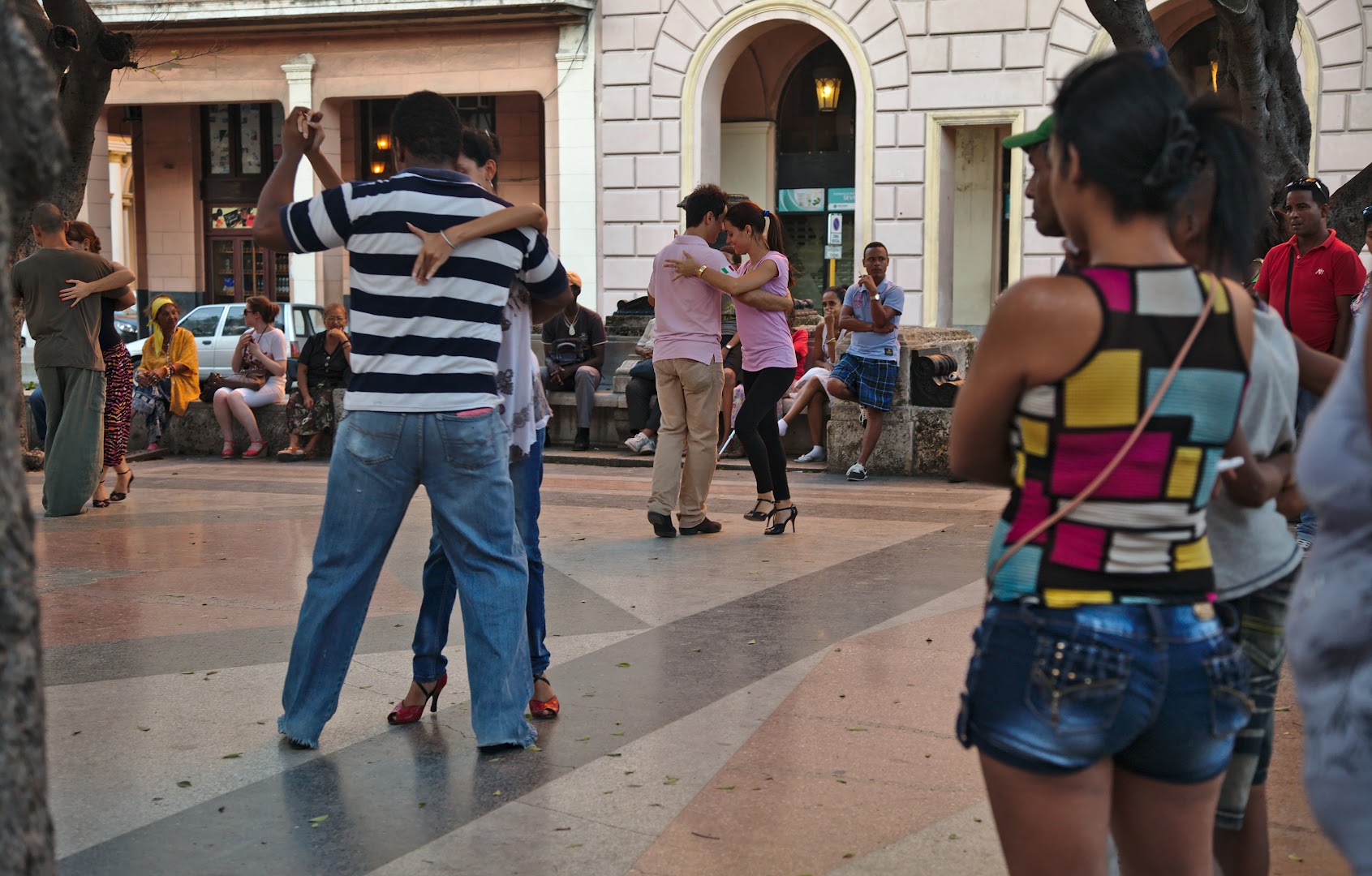 Salsa on the street