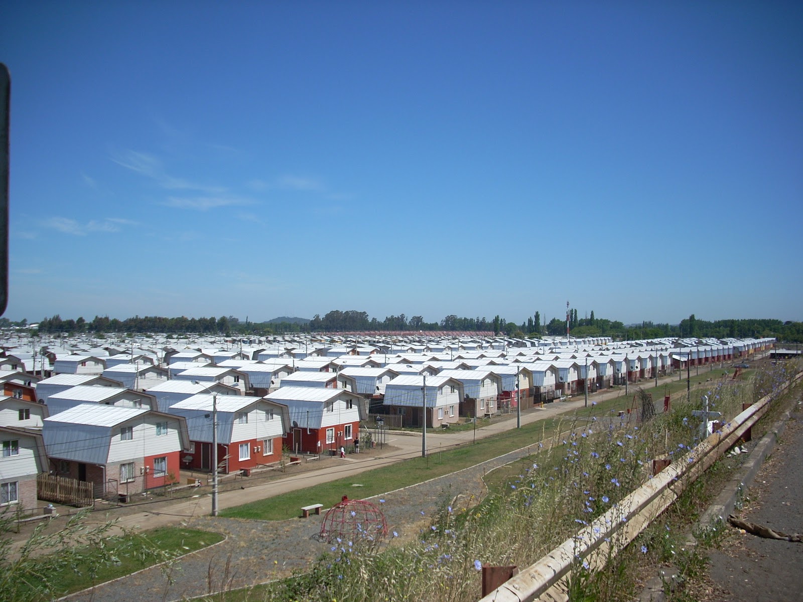 I'm not sure what I expected of Chilean housing, but I don't think it was rows and rows of identical duplexes.