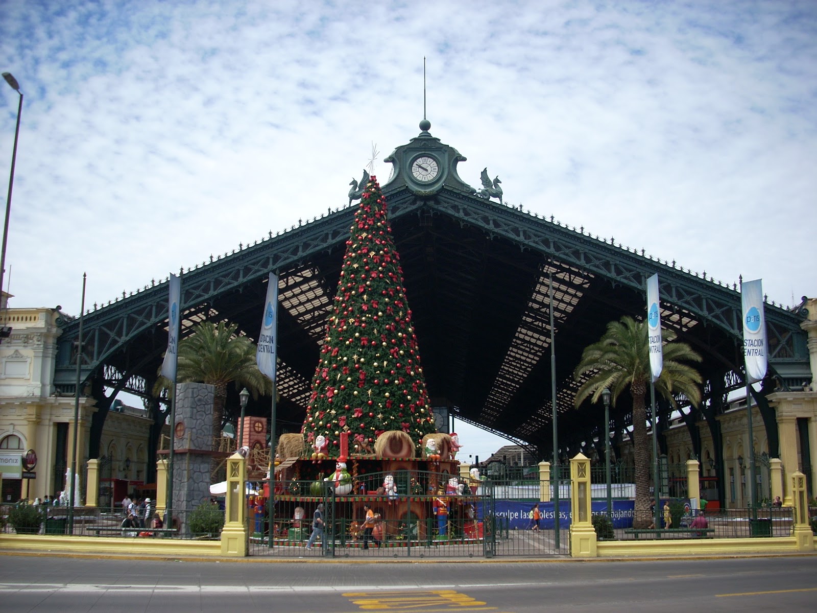 Pretty impressive Christmas tree to put in front of your train garage, especially when they don't seem to be running passenger trains these days