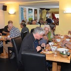 Repas en compagnie du réalisateur Antoine Cattin (sur la droite)