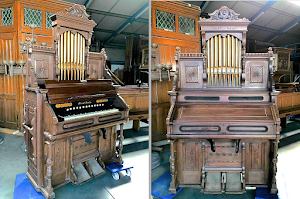 Антикварный орган 19-й век.
Прекрасное оригинальное состояние.
140/60/210 см. 5000 евро.