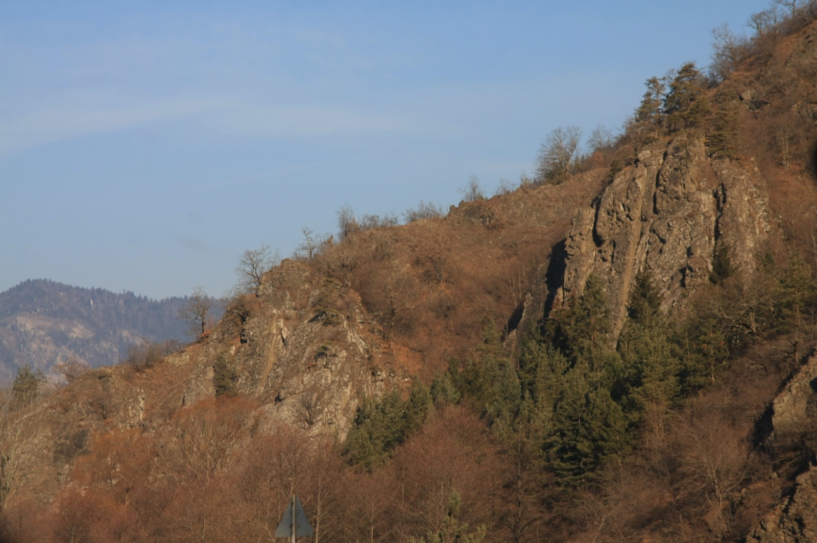 Still no new snow, so we decided to make a day-trip to Vardzia