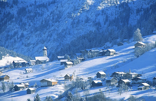 35420008 - Wintry Village; Winter, 1998; Austria, near Furka Joch