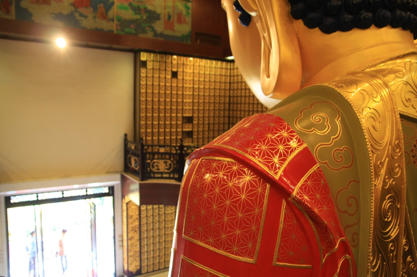 The Big Buddha greeting the guests