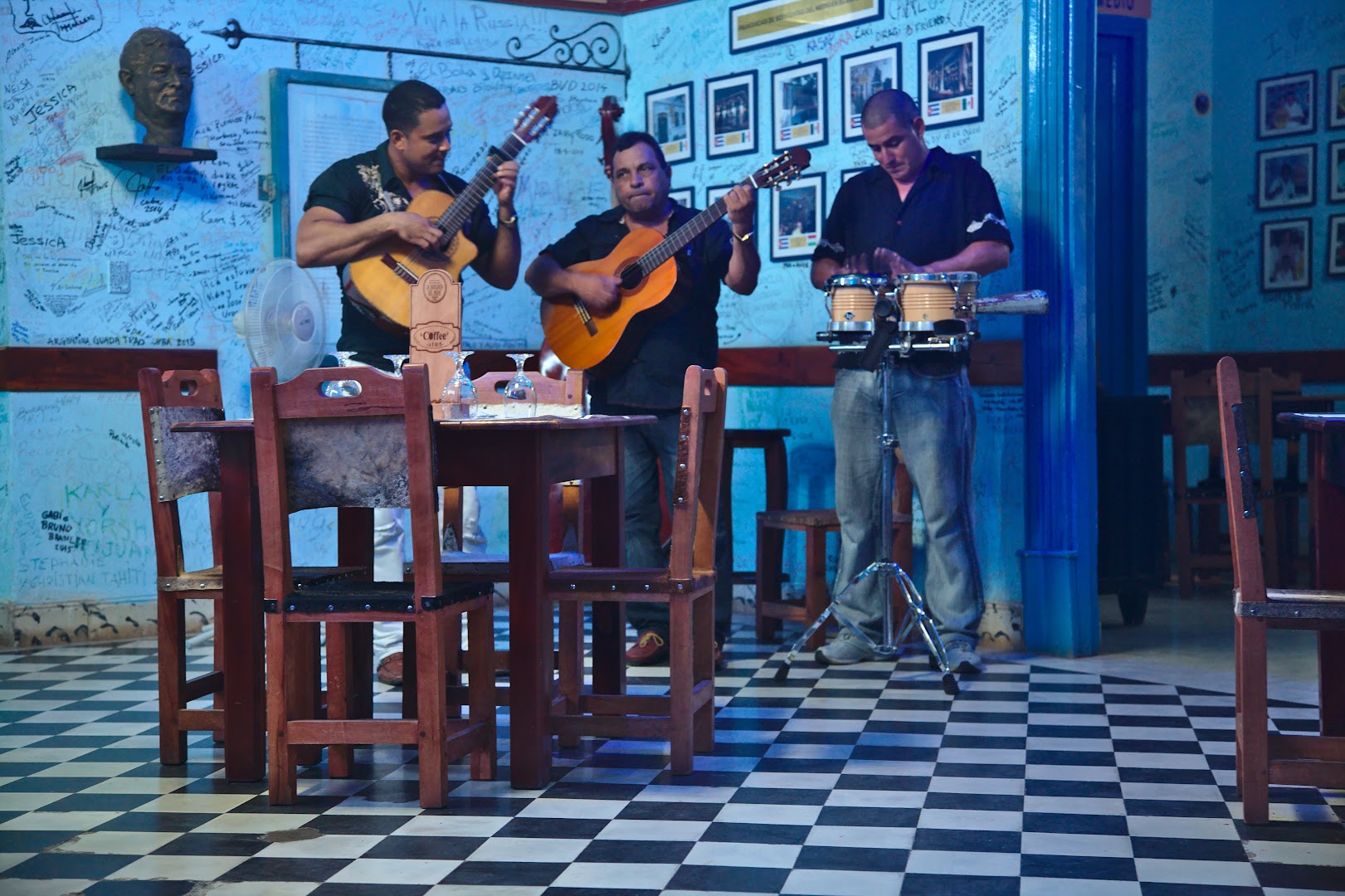 Even empty bars enjoy live music in the evening