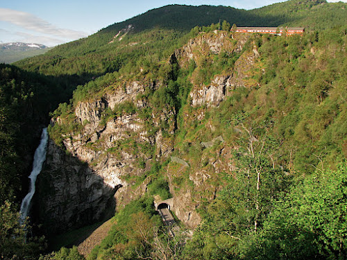 Hiking with HF Holidays near Stalheim, Norway