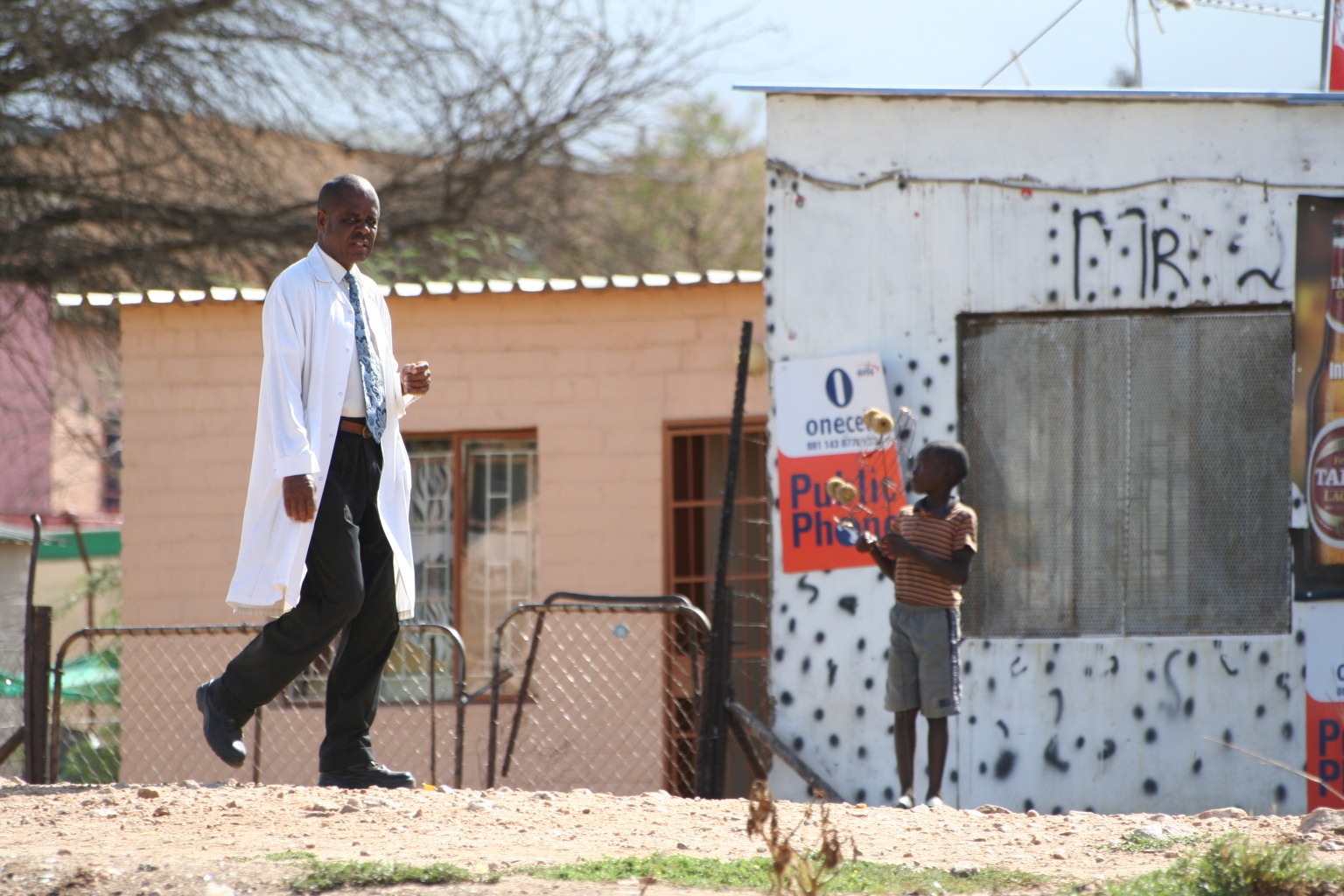 Contrasting clothes in township