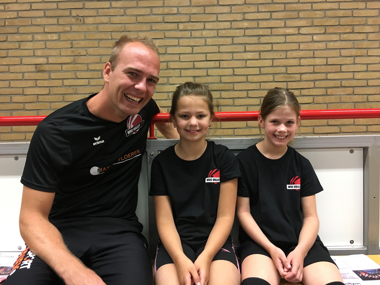 Carlein en Esmée op zaterdag 21 september met trainer Frank van Dames 1
