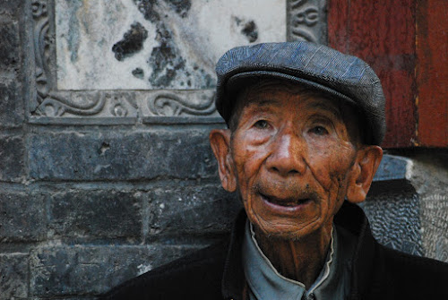 201108 Lijiang Yunnan - Man in Lijiang; August, 2011; China, Yunnan, Lijiang