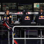 Pitwall with Sebastian Vettel thumbs up