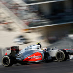 Lewis Hamilton, McLaren MP4-27 turn 1 height