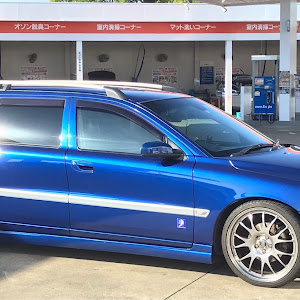V70
