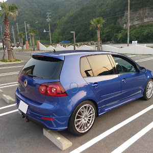 ゴルフ R32