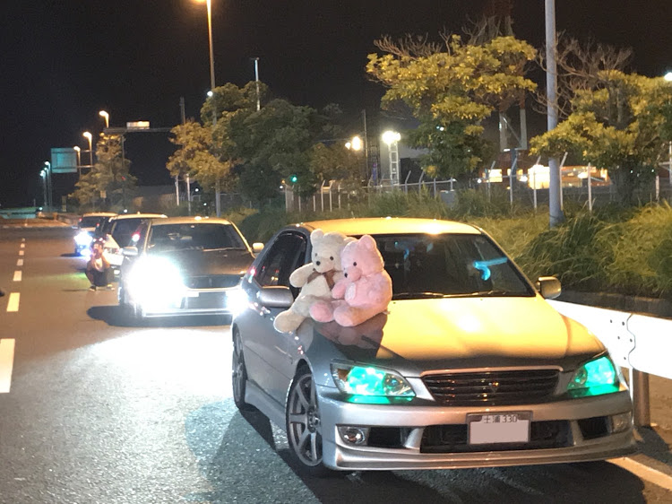 アルテッツァのドライブ・愉快な仲間達・深夜のお茶会・楽しいな(^^)に関するカスタム事例の投稿画像7枚目
